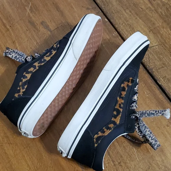 Vans Child Old Skool Black Leopard Fur Skate Shoe - Picture 6 of 13